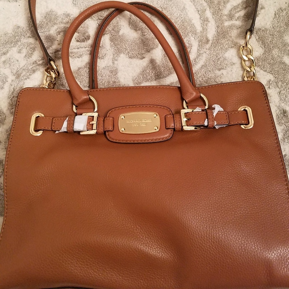 BRAND NEW MICHAEL KORS PURSE